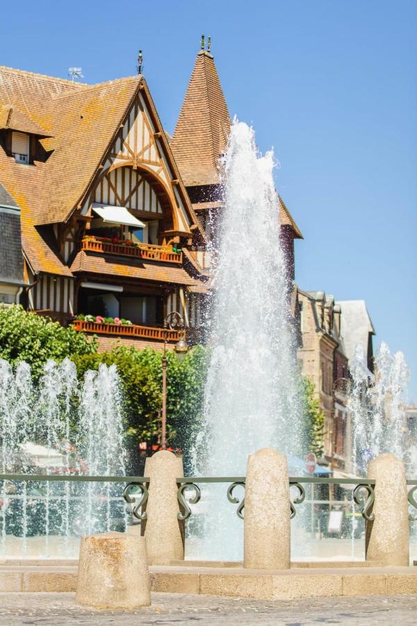 Villa Olive - 4 Bdr - Garden - Deauville Centre Exterior photo